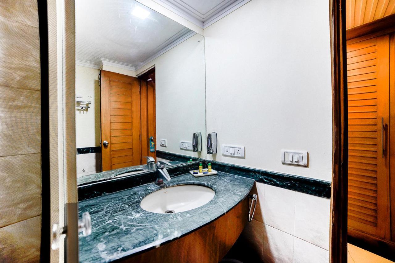 The Bmk Hotel Greater Kailash Delhi Zewnętrze zdjęcie